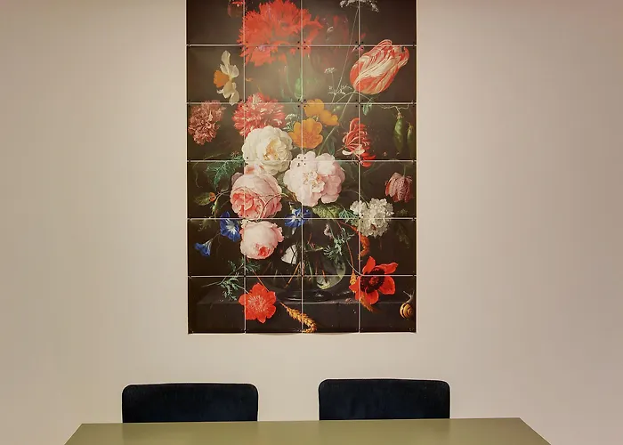 Short Group Museum View Serviced 3*