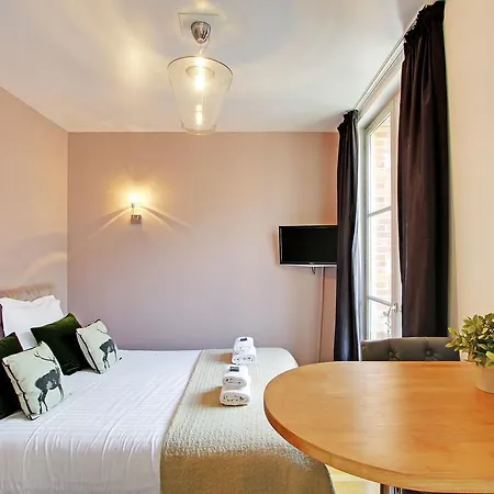 Hotel Short Group Museum View Serviced