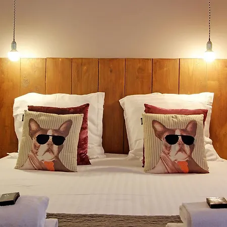 Short Group Museum View Serviced 3* パリ