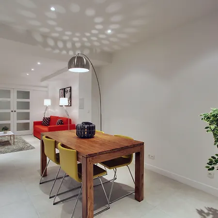 ホテル Short Group Museum View Serviced 3*