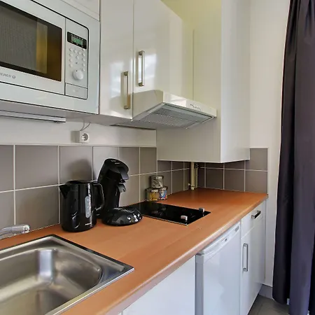 Short Group Museum View Serviced ホテル 3*