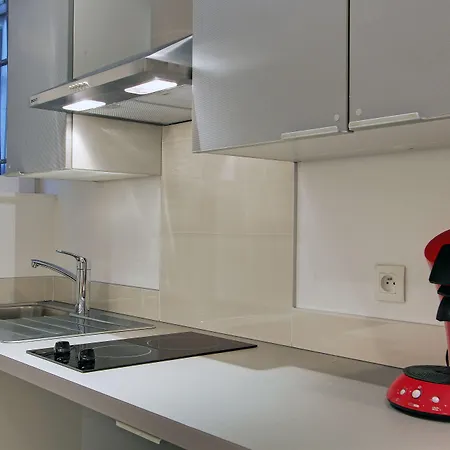 Short Group Museum View Serviced ホテル 3*