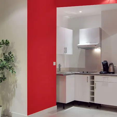 Short Group Museum View Serviced パリ