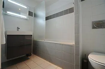 Short Group Museum View Serviced