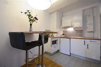 Short Group Museum View Serviced Hotel París