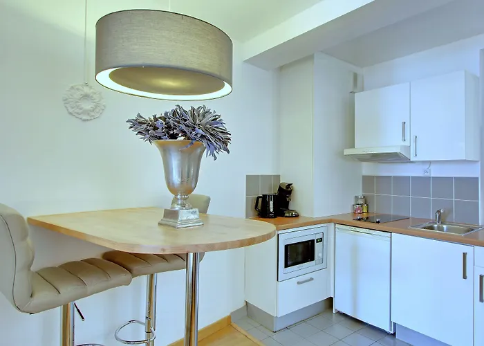 Short Group Museum View Serviced Hotel 3*