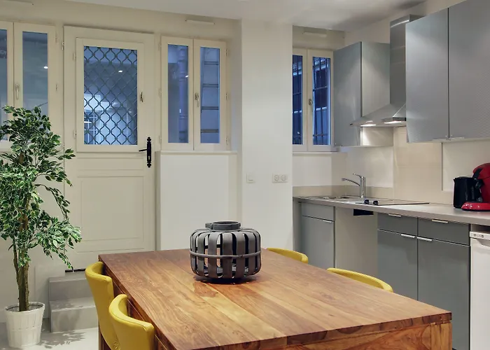 Short Group Museum View Serviced Hotel 3*