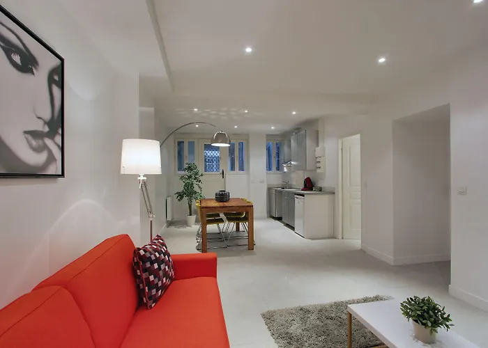 Hotel Short Group Museum View Serviced 3*