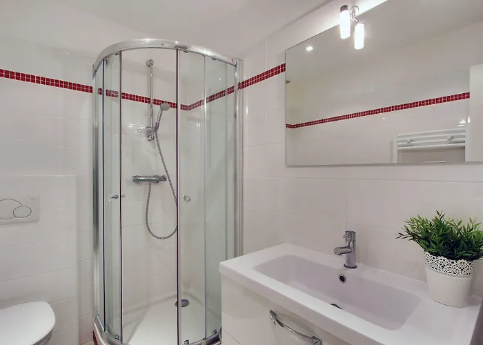 Short Group Museum View Serviced Hotel Paris