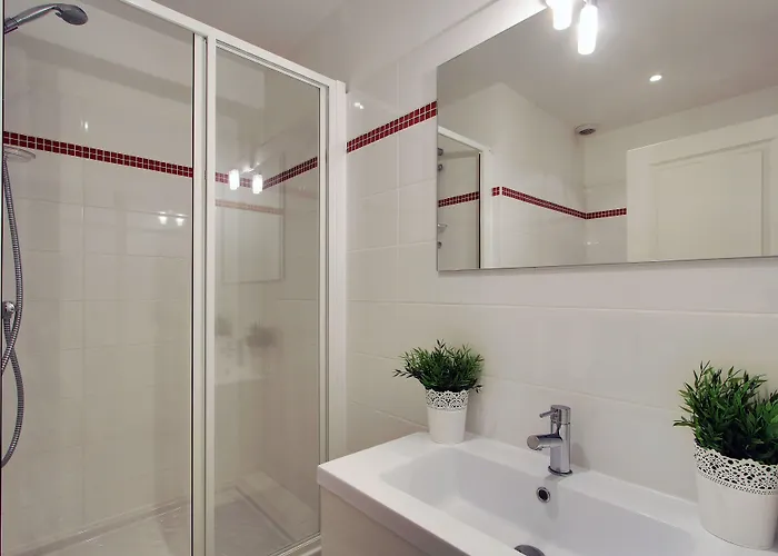 Hotel Short Group Museum View Serviced Paris